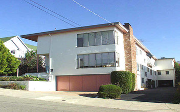 388-394 Staten Ave in Oakland, CA - Building Photo - Building Photo