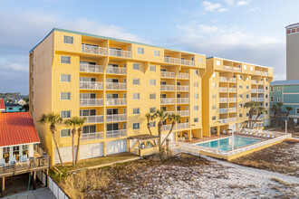 Driftwood Towers in Gulf Shores, AL - Building Photo - Building Photo