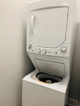 1835 N Pennsylvania St, Unit B in Indianapolis, IN - Foto de edificio - Building Photo