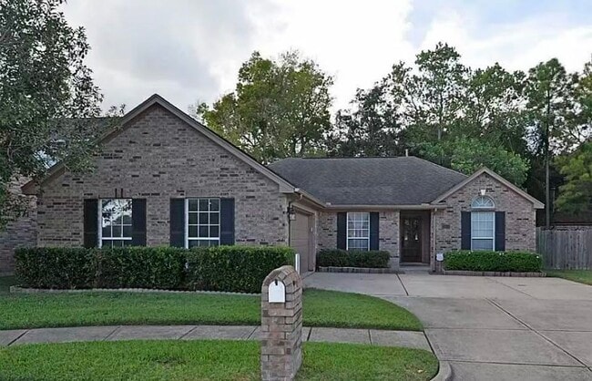 property at 2950 Highland Lakes Dr
