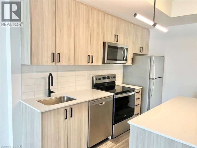 property at 25 Palace St