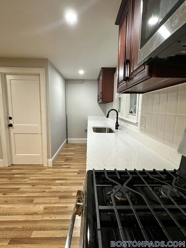 23 Kirkwood Rd in Boston, MA - Building Photo - Building Photo