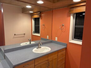 2318 Seaview Ave in Honolulu, HI - Foto de edificio - Building Photo