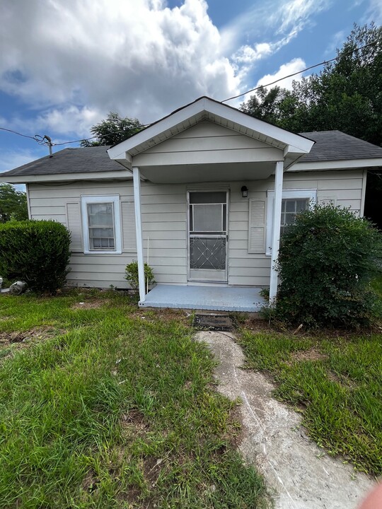 408 Hiley St in Fort Valley, GA - Building Photo