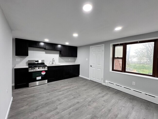 6411 Durham Ave in North Bergen, NJ - Building Photo - Building Photo