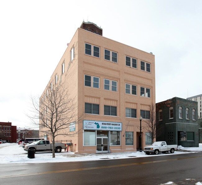 157-159 W Pearl St in Jackson, MI - Building Photo - Building Photo