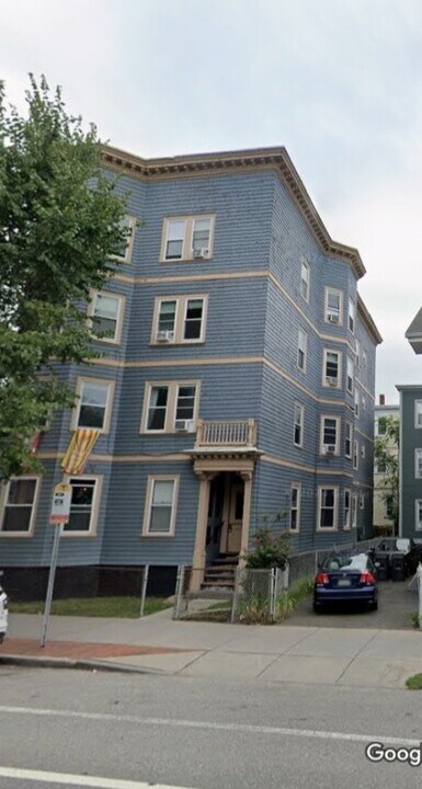 268 Broadway, Unit 3 in Cambridge, MA - Foto de edificio