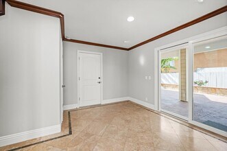 2547 Orange Ave in Costa Mesa, CA - Building Photo - Building Photo