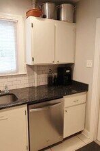 2102 E 37th St in Savannah, GA - Building Photo - Building Photo