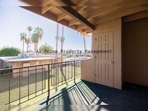 2411 W Hazelwood St in Phoenix, AZ - Building Photo - Building Photo