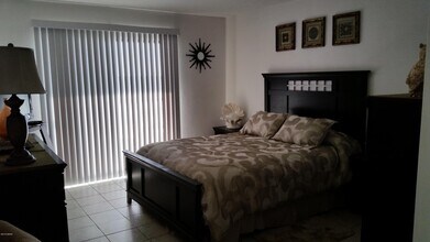 2700 Ocean Shore Blvd in Ormond Beach, FL - Building Photo - Building Photo