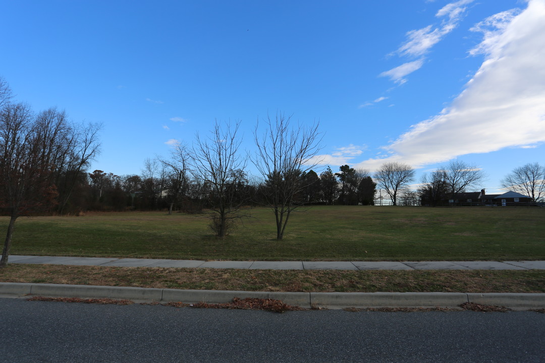 Old Gun Powder Rd in Beltsville, MD - Building Photo