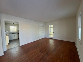 270 Seminole Dr in Madison Heights, VA - Building Photo - Building Photo