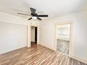1500 1/2 E 23rd St in Los Angeles, CA - Building Photo - Building Photo
