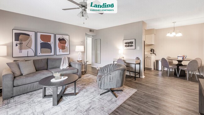 501 116th Ave N, Unit 17.863874 in St. Petersburg, FL - Foto de edificio - Building Photo