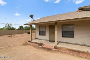 2901 E Campo Bello Dr in Phoenix, AZ - Foto de edificio - Building Photo