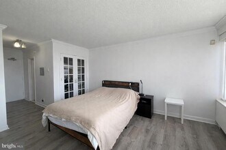 5500 Friendship Blvd in Chevy Chase, MD - Building Photo - Building Photo