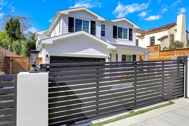 property at 10593 Kinnard Ave