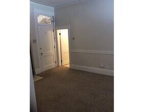 67 Illinois St-Unit -109 in Worcester, MA - Foto de edificio - Building Photo