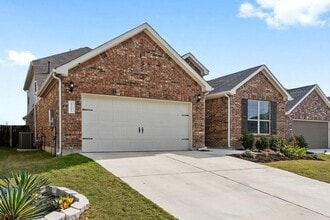 17305 Lathrop Ave in Pflugerville, TX - Building Photo - Building Photo
