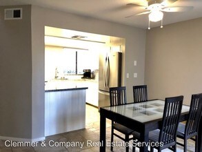 14500 Las Palmas Dr-Unit -#23 in Bakersfield, CA - Foto de edificio - Building Photo