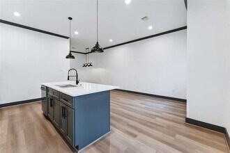 7038 Smilax St in Houston, TX - Building Photo - Building Photo