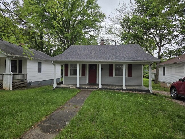 property at 915 S Newton Ave