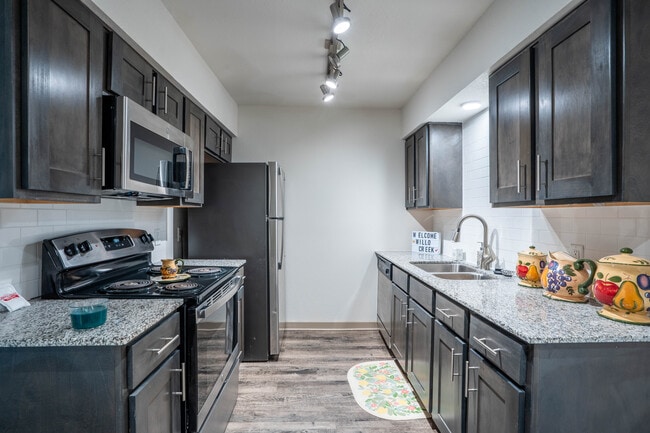 Willow Creek Apartment Homes