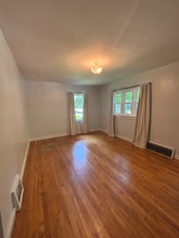 421 Division St in Big Rapids, MI - Foto de edificio - Building Photo