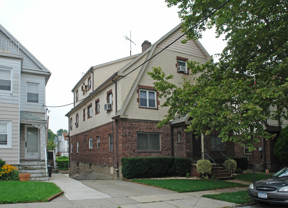 61 Belmont Ave in Yonkers, NY - Building Photo