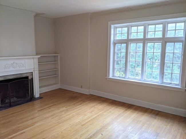 1452 Oak Ave, Unit 11-3 in Evanston, IL - Building Photo - Building Photo
