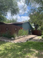 713 Great Britain Blvd in Austin, TX - Building Photo - Building Photo