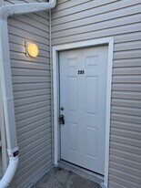 2568 Woodgate Blvd in Orlando, FL - Building Photo