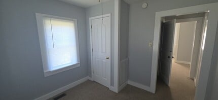 327 Hayes St in Woodbury, TN - Building Photo - Building Photo