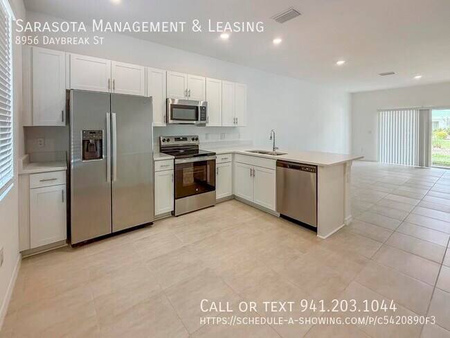 8956 Daybreak St in Sarasota, FL - Building Photo - Building Photo