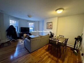 91 E Brookline St, Unit 2 in Boston, MA - Building Photo - Building Photo