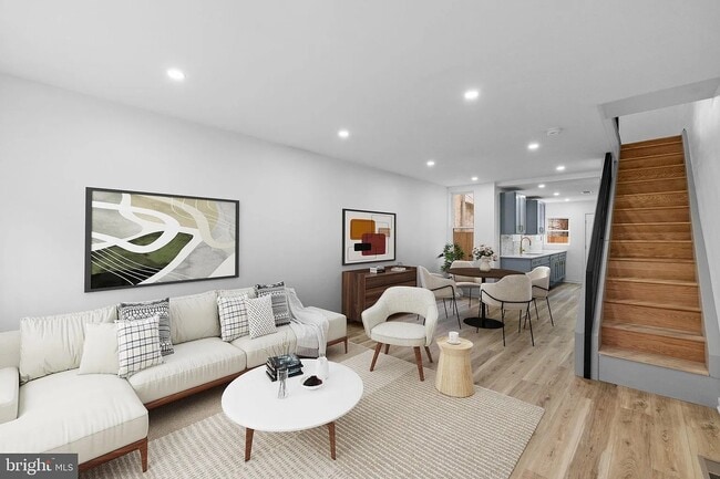 property at 2319 N Fawn St