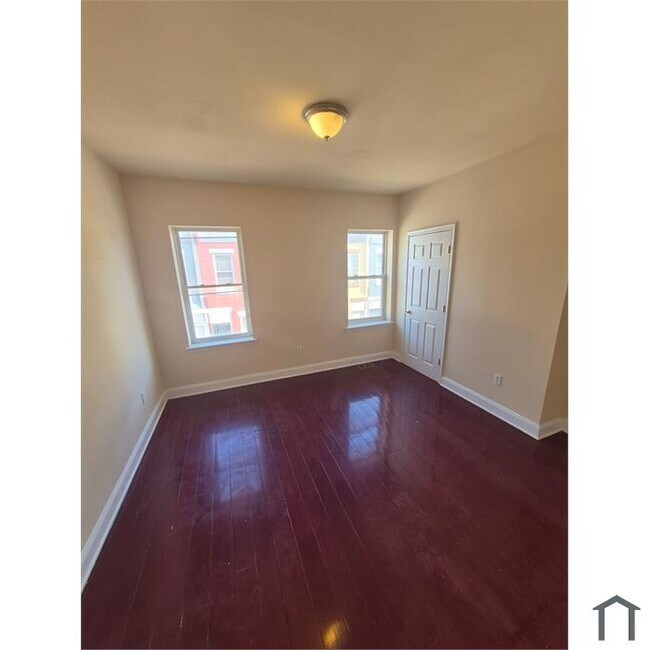 2214 N Bouvier St in Philadelphia, PA - Building Photo - Building Photo