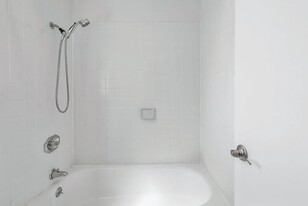 4661 Albany Cir in San Jose, CA - Building Photo