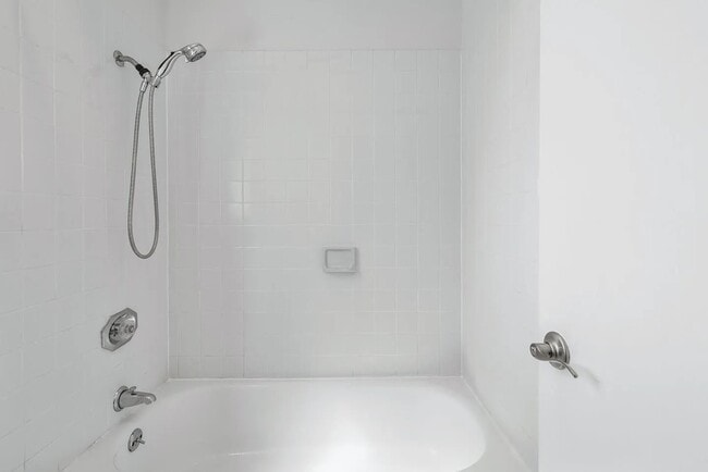 property at 4661 Albany Cir