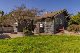 609 W Ojai Ave in Ojai, CA - Building Photo