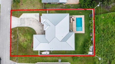 1280 SW Kalevala Dr in Port St. Lucie, FL - Building Photo - Building Photo