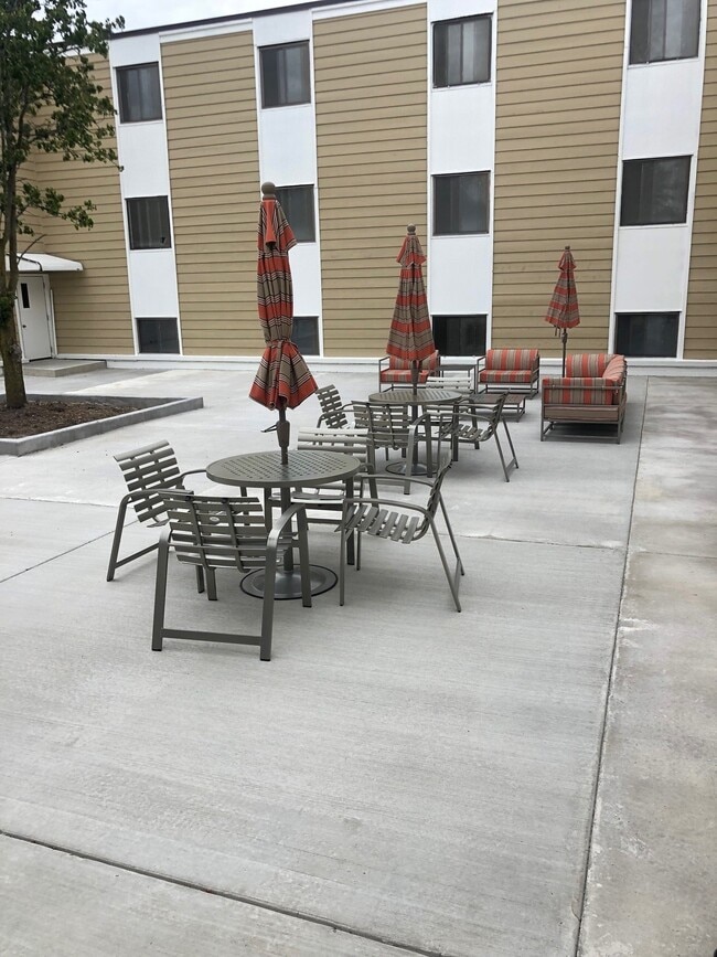 Qube in West Lafayette, IN - Foto de edificio - Building Photo