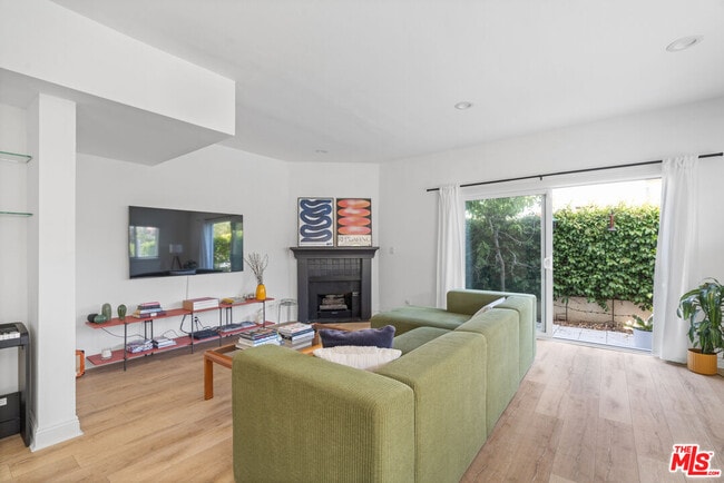 property at 1925 22nd St