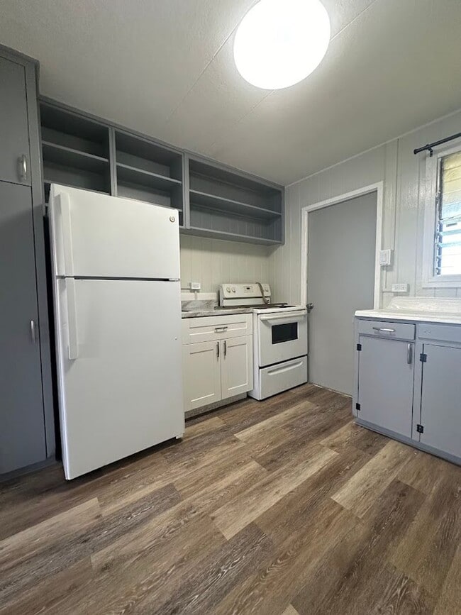 98-163 Kaluamoi Pl in Pearl City, HI - Building Photo - Building Photo