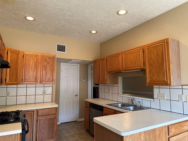 property at 1246 Manchester Cir