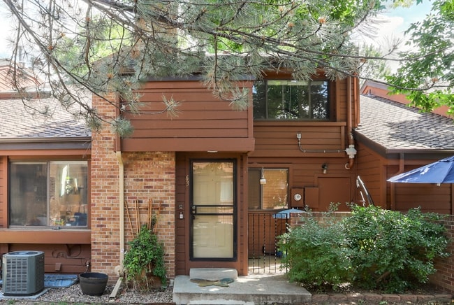 2685 S Dayton Way in Denver, CO - Building Photo - Building Photo