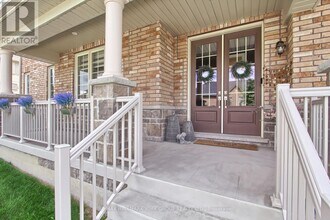 190 Walter English Dr in East Gwillimbury, ON - Building Photo - Building Photo