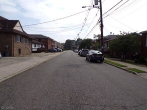 22 John St in East Rutherford, NJ - Building Photo - Building Photo