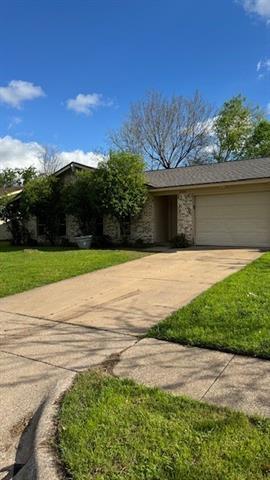 2500 Willow Ln in Irving, TX - Building Photo - Building Photo